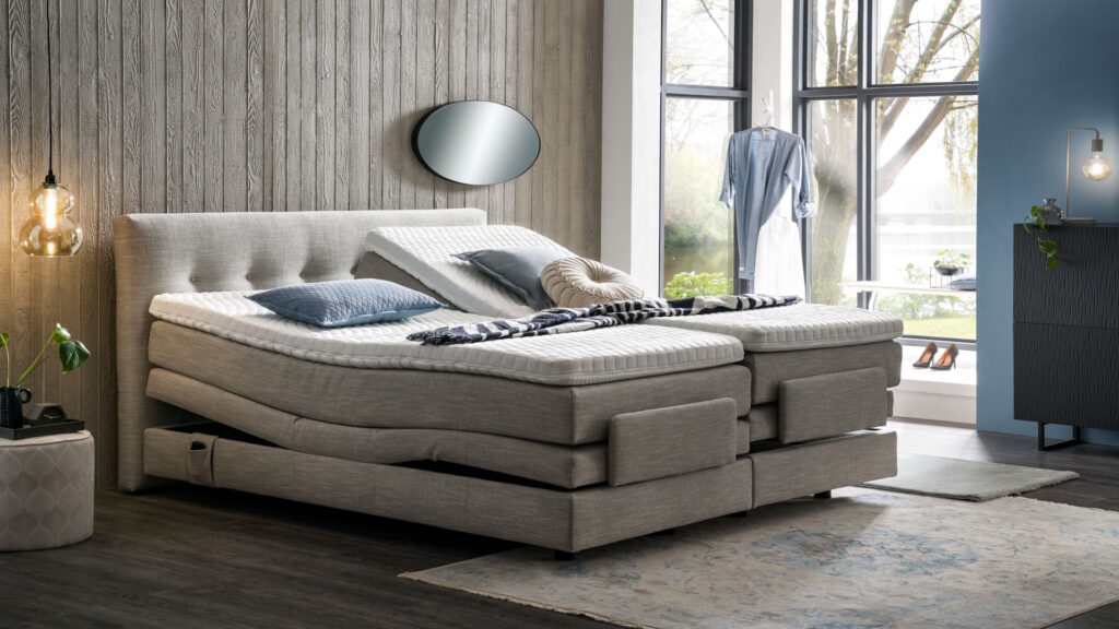 Boxspringbetten mit Kopf und Fußverstellung